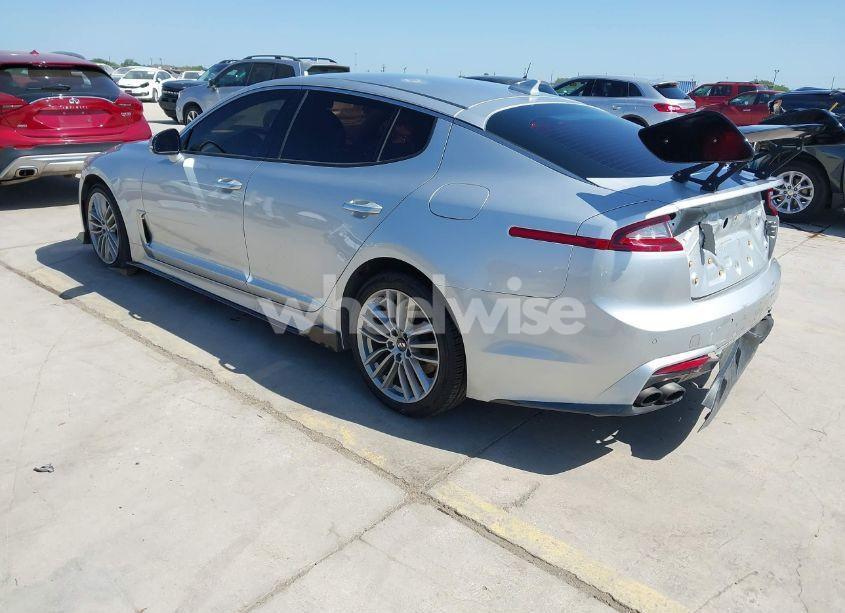 Photo 3 of 2018 Kia Stinger (VIN KNAE15LA8J6033022)