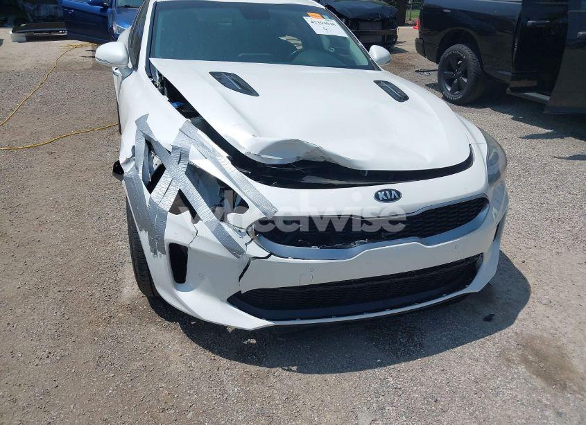 Photo 6 of 2019 Kia Stinger (VIN KNAE15LAXK6046596)