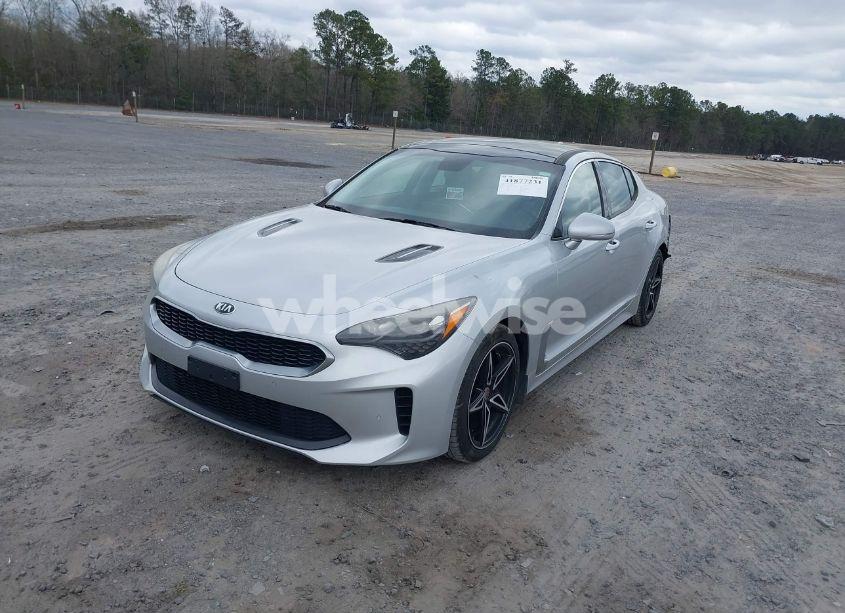 Photo 2 of 2018 Kia Stinger PREMIUM (VIN KNAE25LA5J6015316)