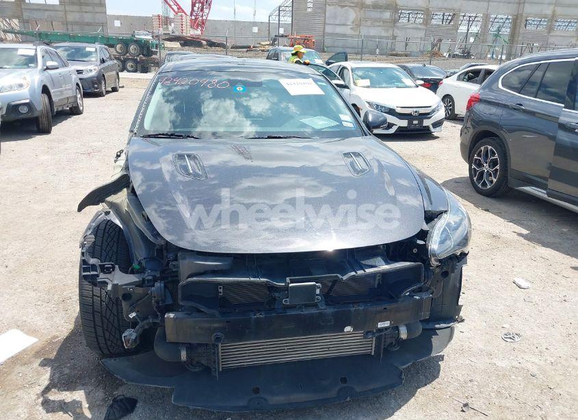 Photo 12 of 2019 Kia Stinger PREMIUM (VIN KNAE25LA9K6056243)