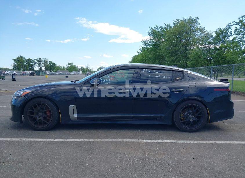 Photo 14 of 2018 Kia Stinger PREMIUM (VIN KNAE25LAXJ6014856)