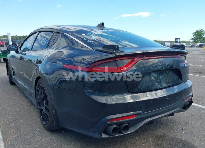 Photo 3 of 2018 Kia Stinger PREMIUM (VIN KNAE25LAXJ6014856)