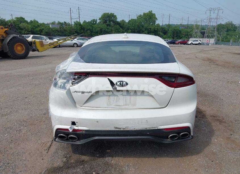 Photo 17 of 2018 Kia Stinger PREMIUM (VIN KNAE25LAXJ6015022)