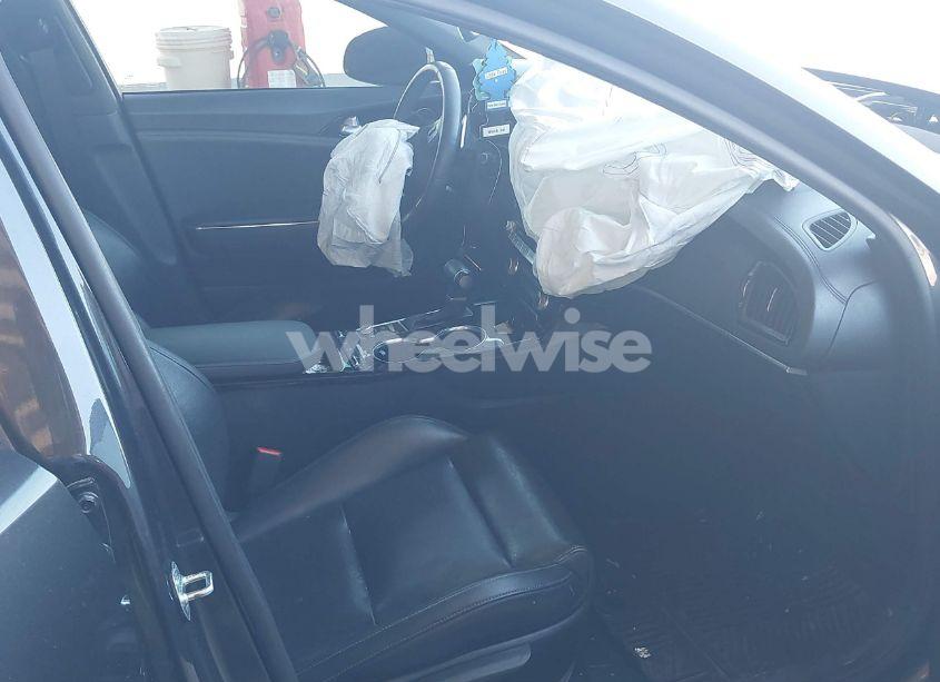 Photo 5 of 2022 Kia Stinger GT-LINE (VIN KNAE35LDXN6105249)