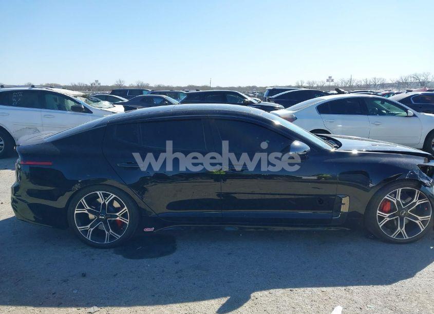 Photo 13 of 2018 Kia Stinger GT1 (VIN KNAE45LC0J6018071)