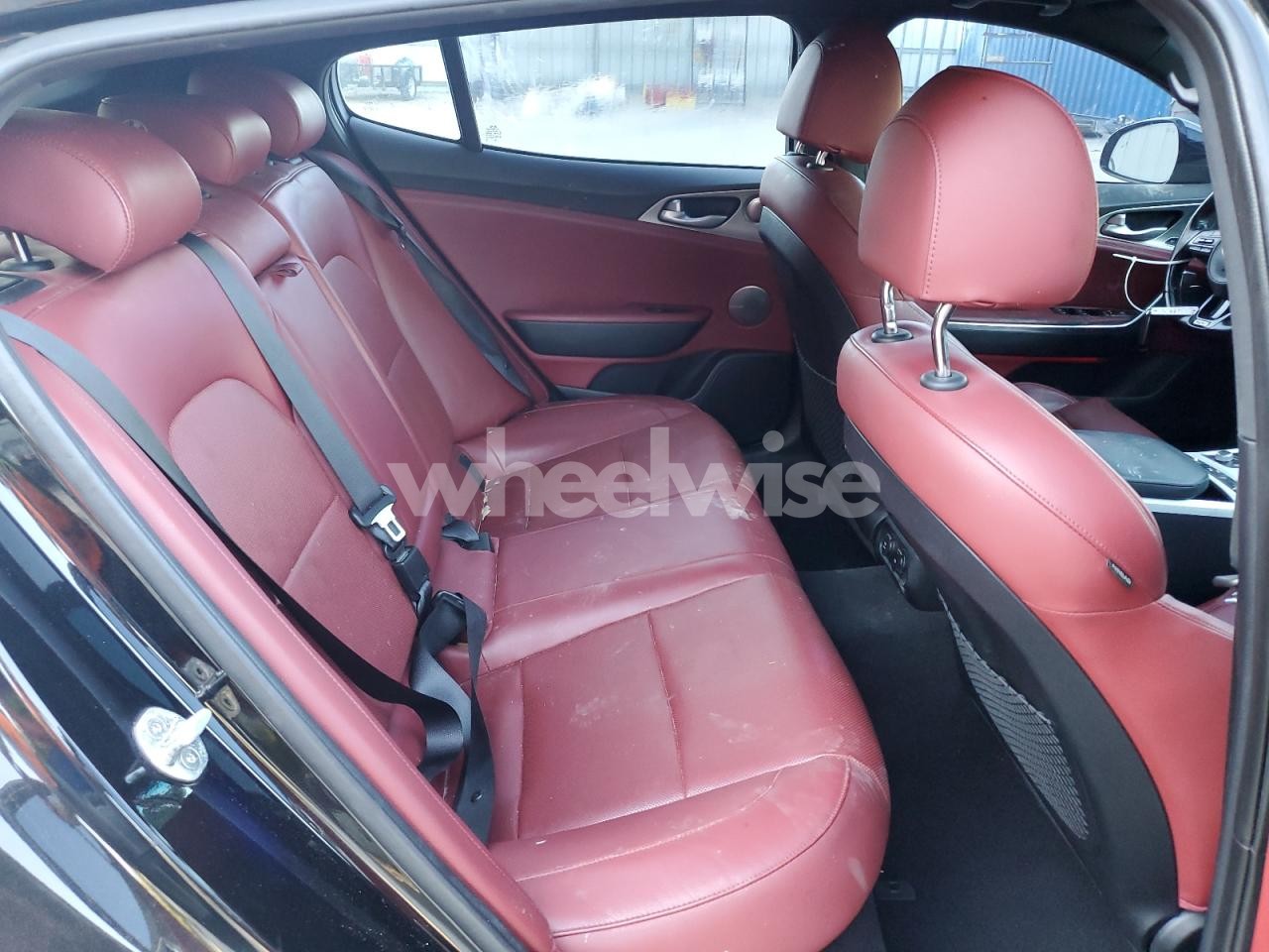 Photo 10 of 2019 KIA STINGER GT1 (VIN KNAE45LC2K6064891)