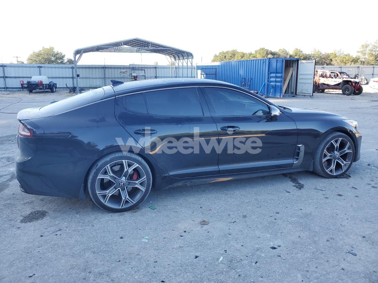 Photo 3 of 2019 KIA STINGER GT1 (VIN KNAE45LC2K6064891)