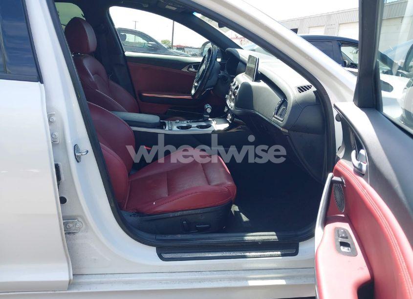 Photo 5 of 2020 Kia Stinger GT1 (VIN KNAE45LC4L6074873)