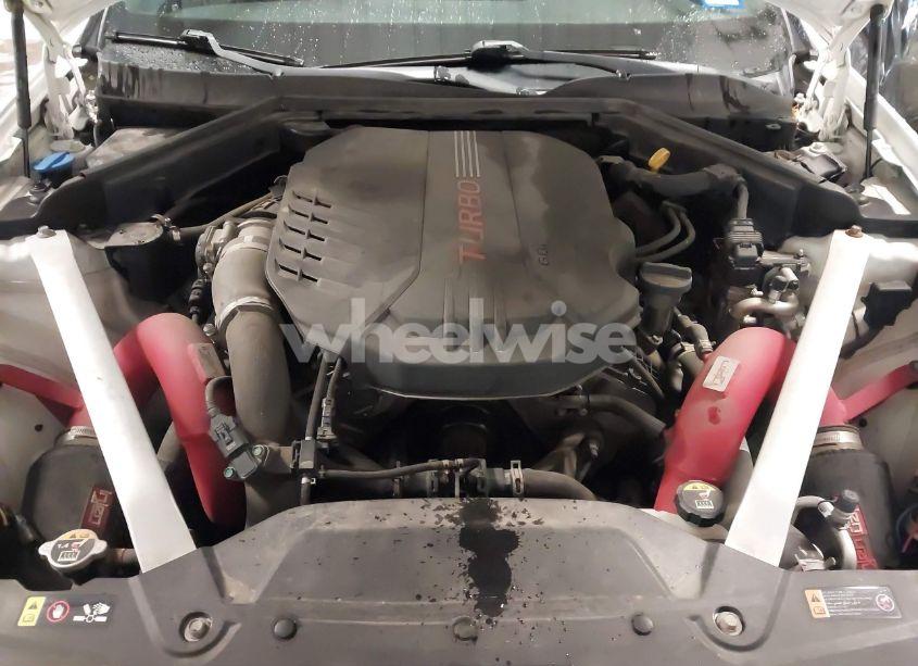 Photo 10 of 2018 Kia Stinger GT1 (VIN KNAE45LC5J6035268)