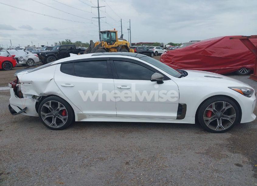 Photo 13 of 2018 Kia Stinger GT1 (VIN KNAE45LC5J6035268)