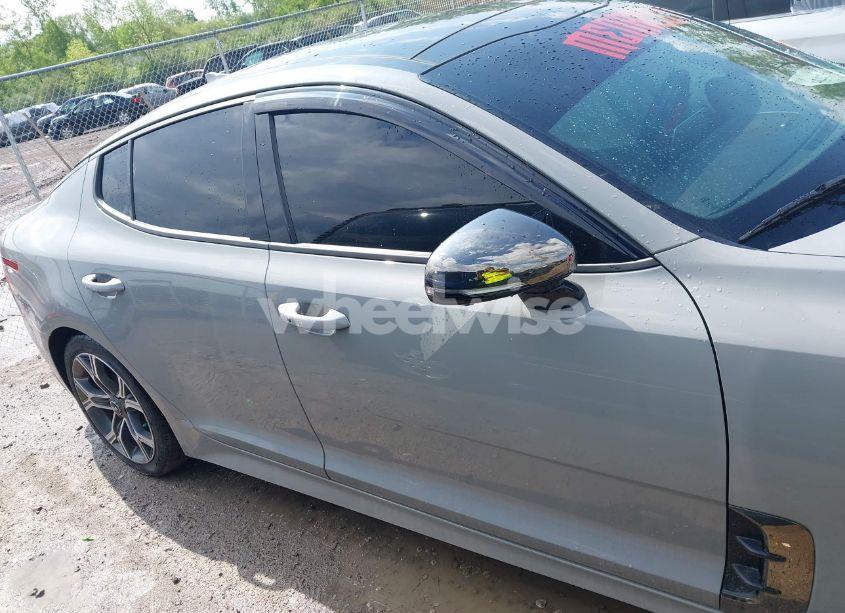Photo 13 of 2019 Kia Stinger GT2 (VIN KNAE55LC1K6069433)