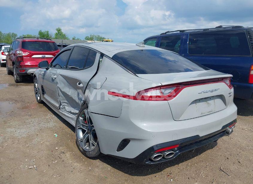 Photo 3 of 2019 Kia Stinger GT2 (VIN KNAE55LC1K6069433)