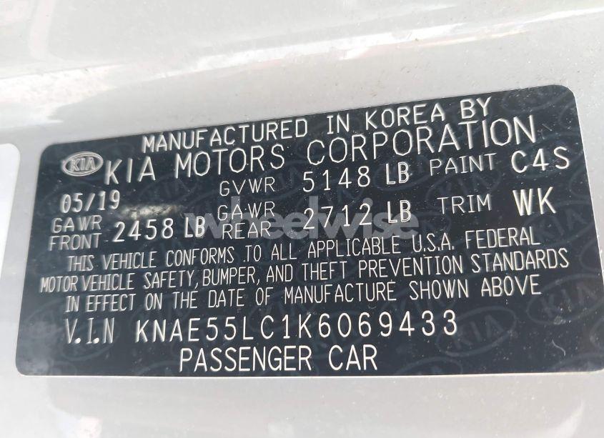 Photo 9 of 2019 Kia Stinger GT2 (VIN KNAE55LC1K6069433)