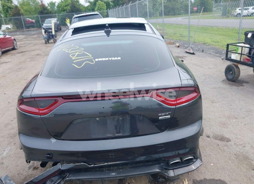 Photo 16 of 2019 Kia Stinger GT2 (VIN KNAE55LC2K6056528)