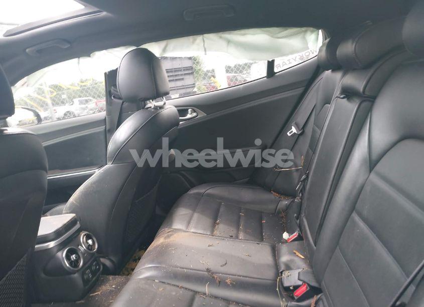 Photo 8 of 2019 Kia Stinger GT2 (VIN KNAE55LC2K6056528)