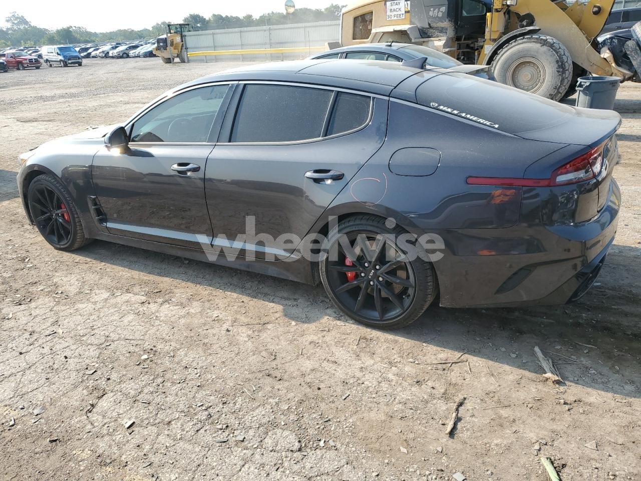 Photo 2 of 2023 KIA STINGER GT2 (VIN KNAE55LC2P6126357)