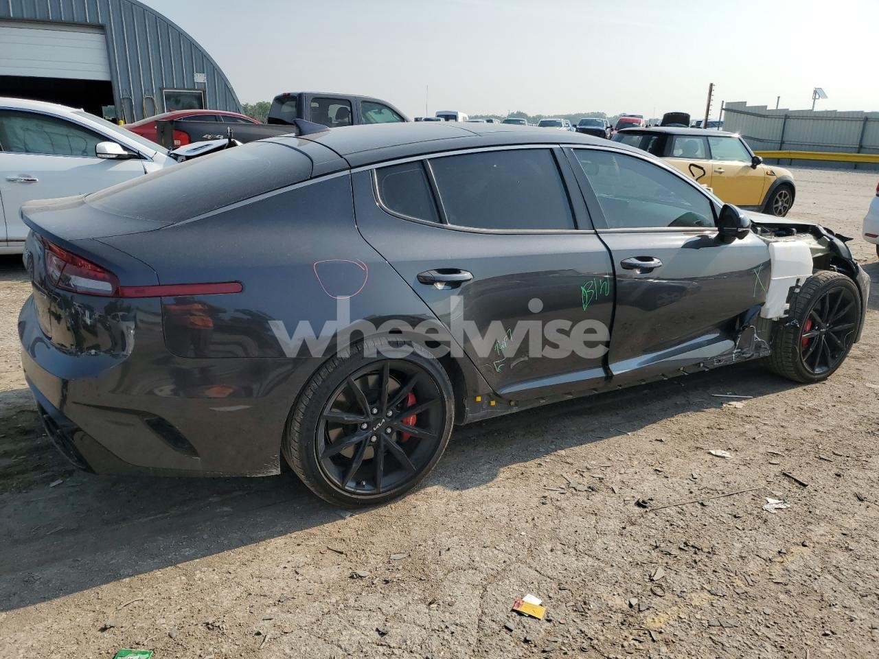 Photo 3 of 2023 KIA STINGER GT2 (VIN KNAE55LC2P6126357)