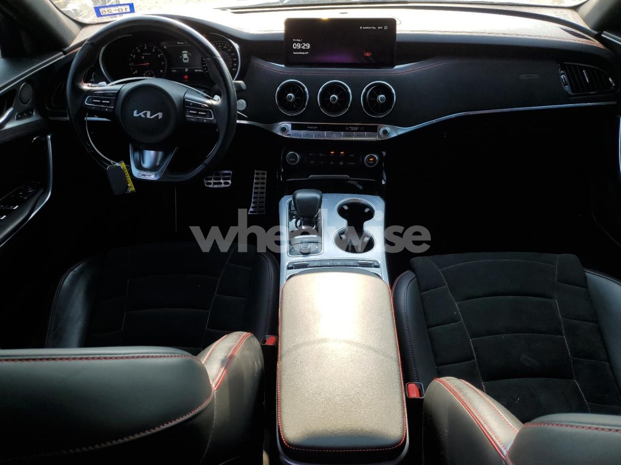 Photo 8 of 2023 KIA STINGER GT2 (VIN KNAE55LC2P6126357)