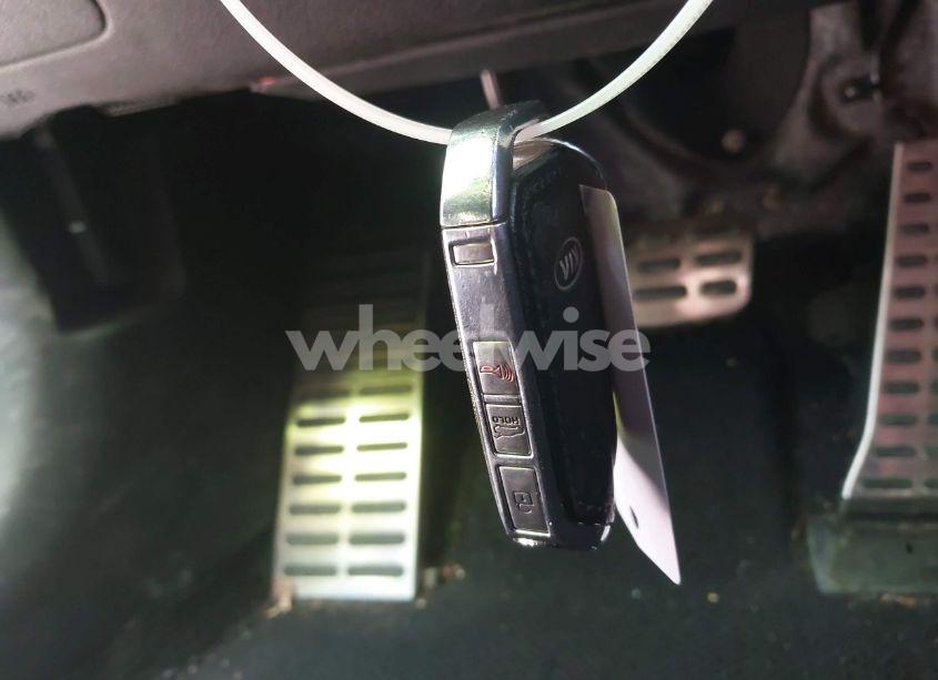 Photo 11 of 2018 Kia Stinger GT2 (VIN KNAE55LC4J6022475)