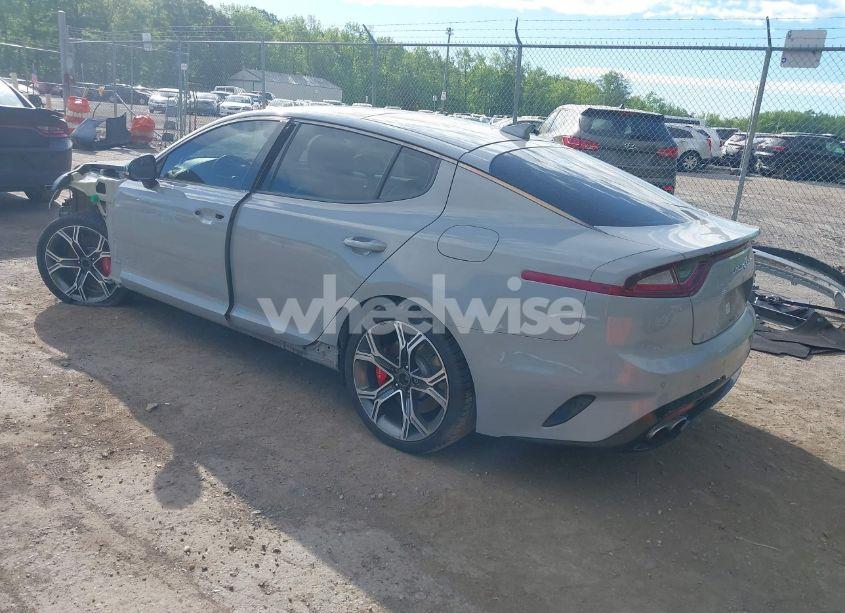 Photo 3 of 2018 Kia Stinger GT2 (VIN KNAE55LC4J6022475)