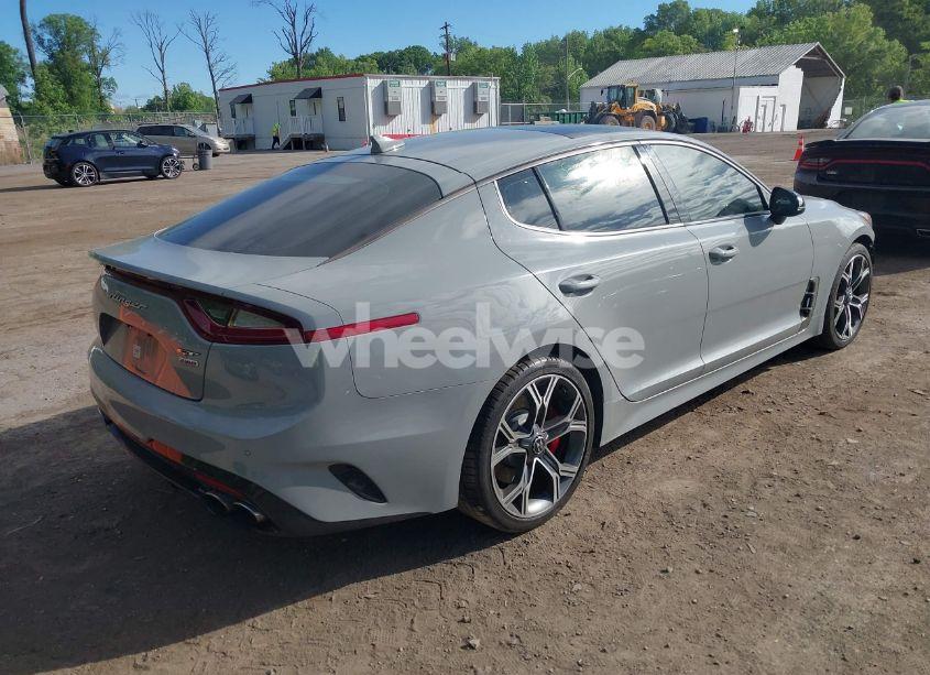 Photo 4 of 2018 Kia Stinger GT2 (VIN KNAE55LC4J6022475)