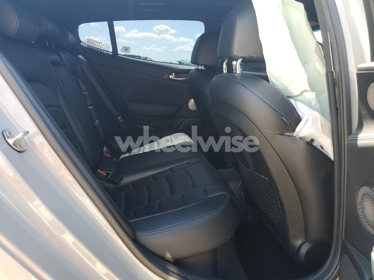 Photo 10 of 2022 KIA STINGER GT2 (VIN KNAE55LC4N6108942)