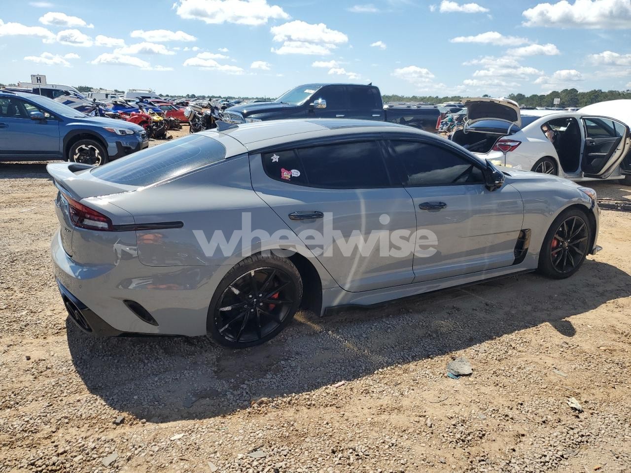 Photo 3 of 2022 KIA STINGER GT2 (VIN KNAE55LC4N6108942)
