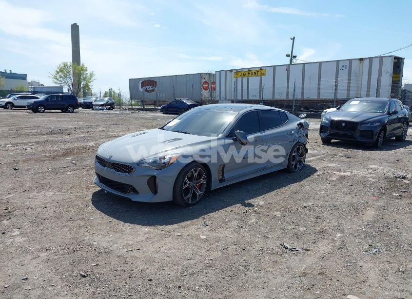 Photo 2 of 2021 Kia Stinger GT2 (VIN KNAE55LC5M6097786)