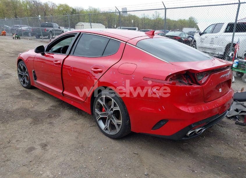 Photo 3 of 2018 Kia Stinger GT2 (VIN KNAE55LCXJ6012100)
