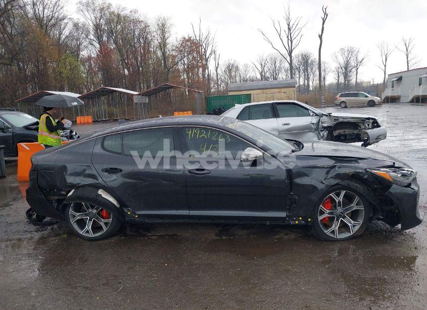 Photo 13 of 2019 Kia Stinger GT2 (VIN KNAE55LCXK6065994)