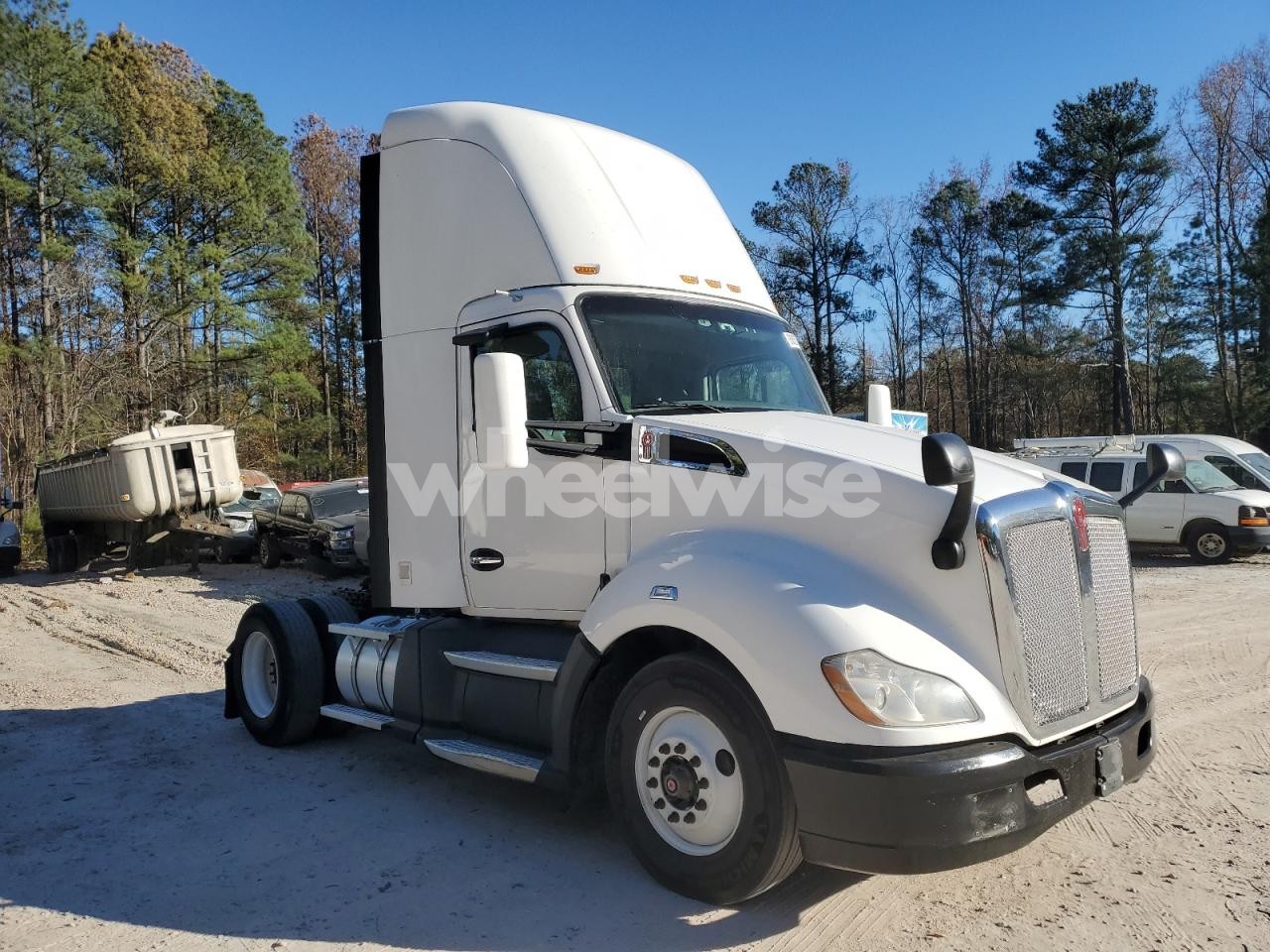 2017 KENWORTH T680 SEMI TRUCK (VIN KNAF45A70L5060470) main photo