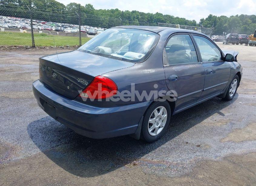 Photo 4 of 2002 Kia Spectra LS (VIN KNAFB121025143629)