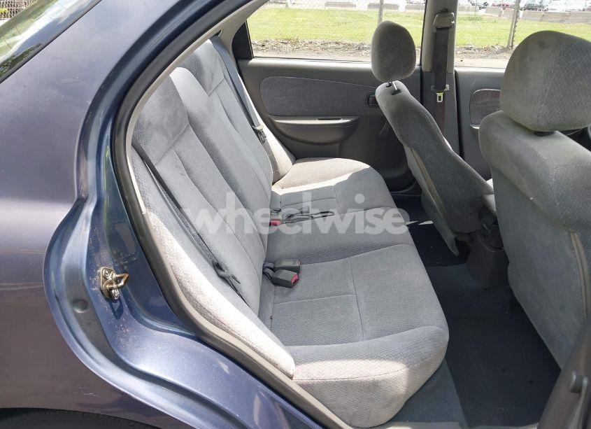 Photo 8 of 2002 Kia Spectra LS (VIN KNAFB121025143629)