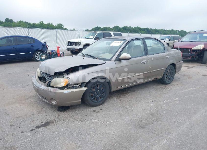 Photo 2 of 2003 Kia Spectra LS (VIN KNAFB121135263215)