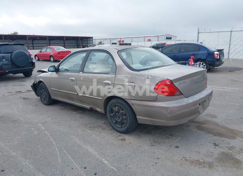 Photo 3 of 2003 Kia Spectra LS (VIN KNAFB121135263215)