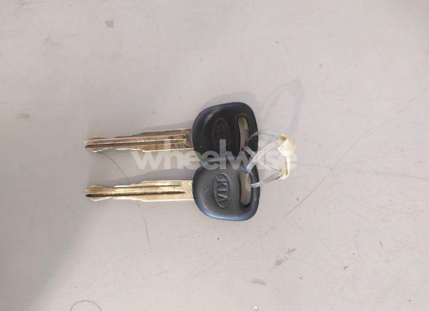 Photo 11 of 2000 Kia Sephia LS/LS W/POWER PKG (VIN KNAFB1214Y5899800)