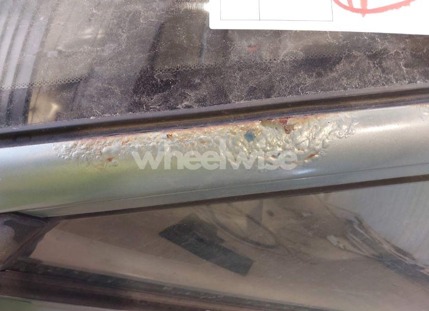 Photo 6 of 2000 Kia Sephia LS/LS W/POWER PKG (VIN KNAFB1214Y5899800)