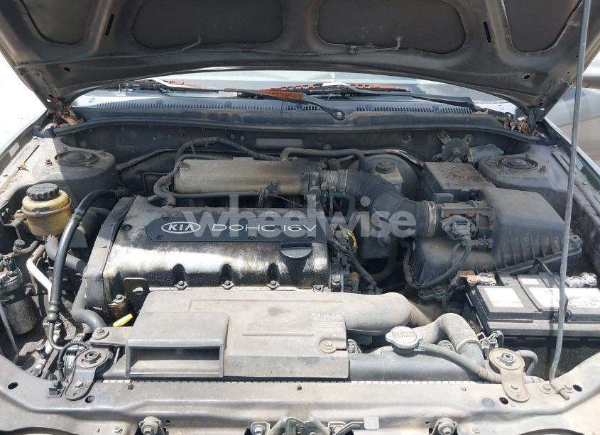 Photo 10 of 2001 Kia Spectra GS/GSX (VIN KNAFB161015032068)