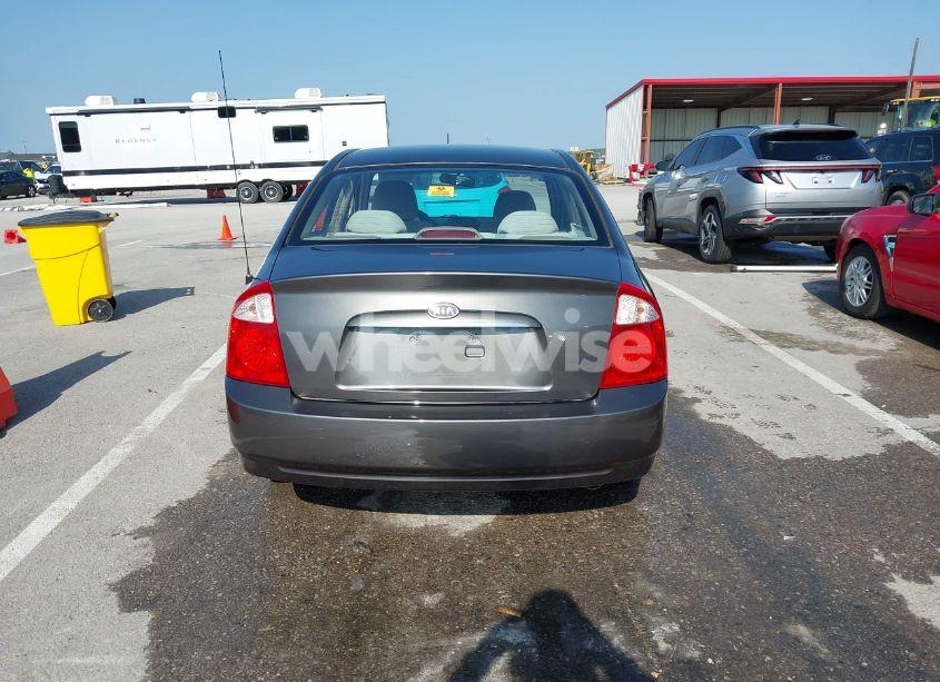 Photo 16 of 2005 Kia Spectra EX/LX/SX (VIN KNAFE121155139214)