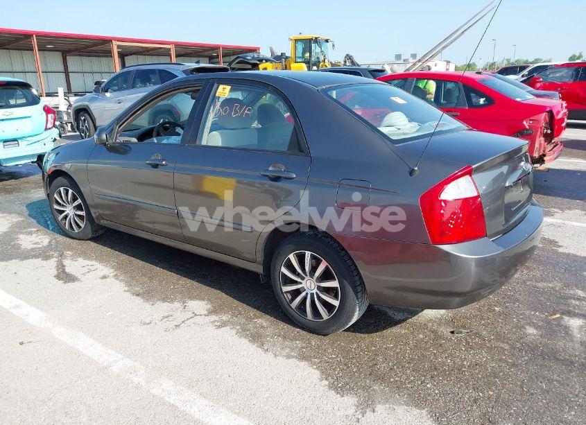 Photo 3 of 2005 Kia Spectra EX/LX/SX (VIN KNAFE121155139214)