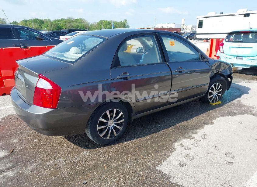 Photo 4 of 2005 Kia Spectra EX/LX/SX (VIN KNAFE121155139214)