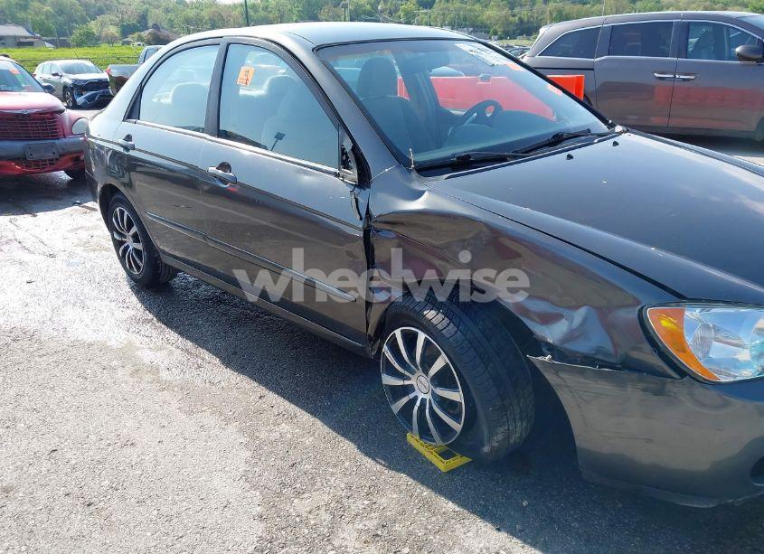 Photo 6 of 2005 Kia Spectra EX/LX/SX (VIN KNAFE121155139214)