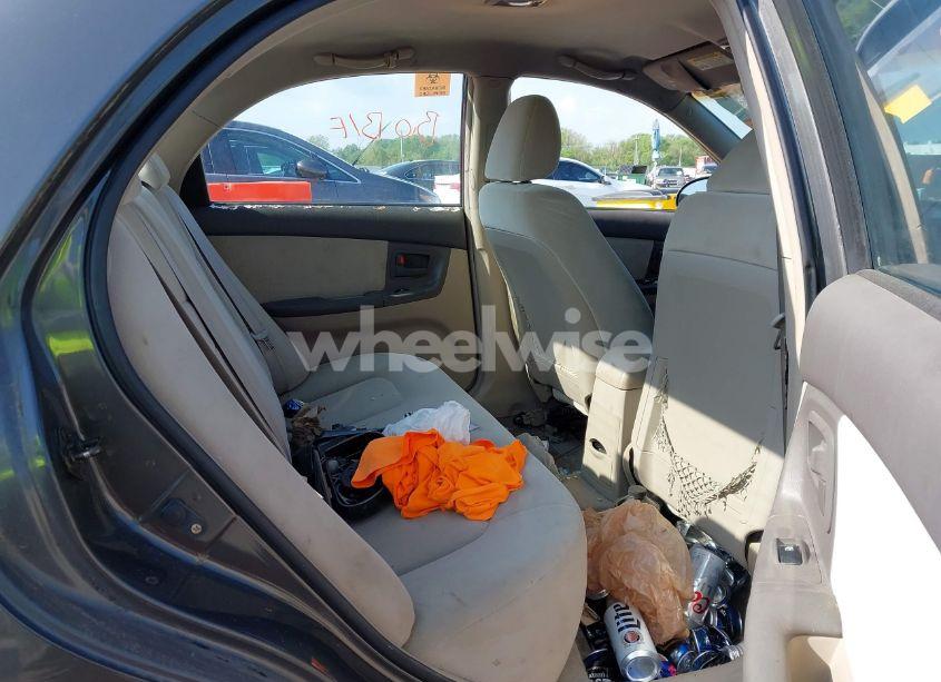 Photo 8 of 2005 Kia Spectra EX/LX/SX (VIN KNAFE121155139214)