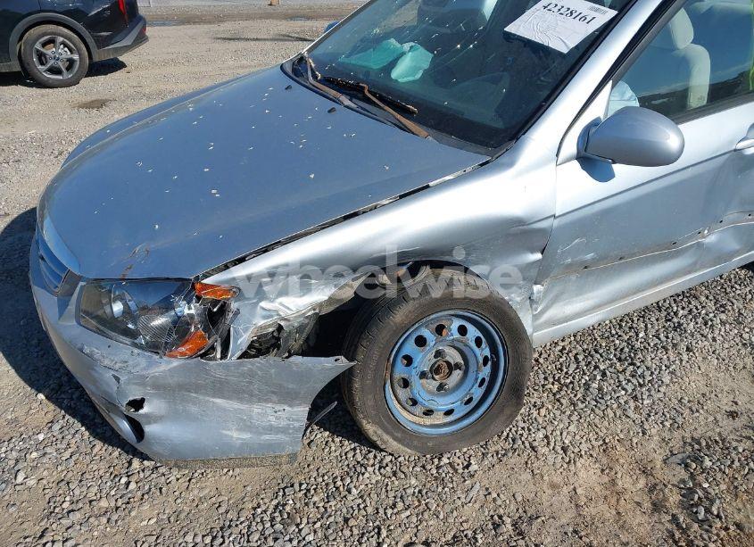 Photo 6 of 2006 Kia Spectra EX/LX/SX (VIN KNAFE121265209210)