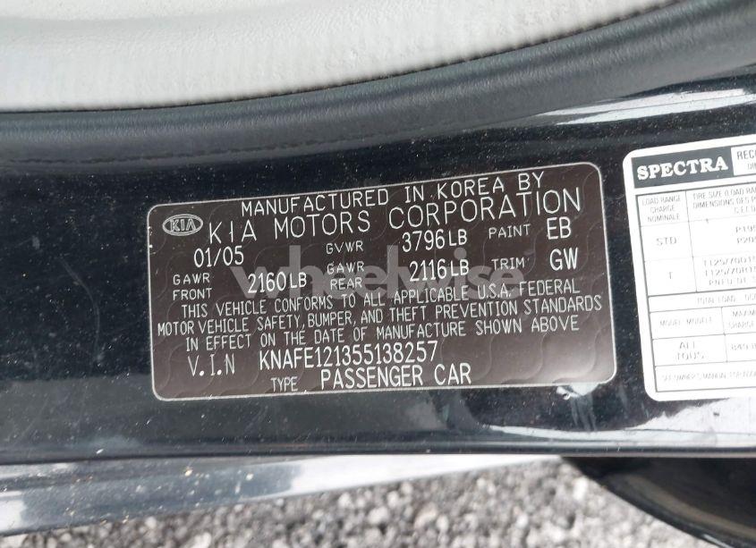 Photo 9 of 2005 Kia Spectra EX/LX/SX (VIN KNAFE121355138257)