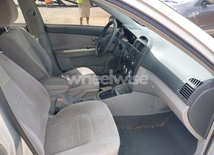 Photo 5 of 2007 Kia Spectra EX (VIN KNAFE121375459055)