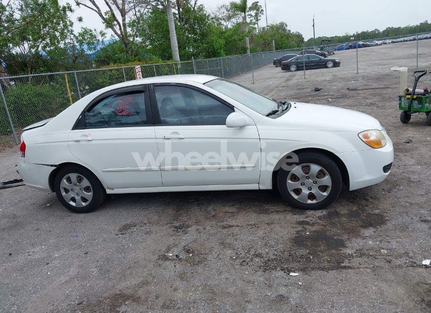 Photo 13 of 2007 Kia Spectra EX (VIN KNAFE121475430485)