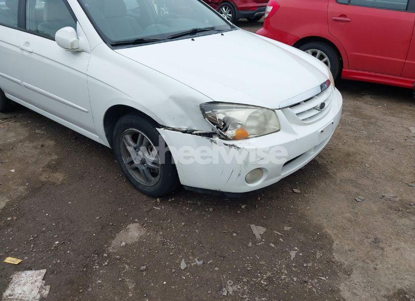 Photo 6 of 2005 Kia Spectra EX/LX/SX (VIN KNAFE121555101050)