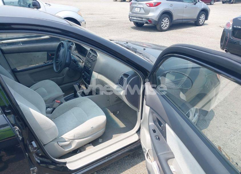 Photo 5 of 2005 Kia Spectra EX/LX/SX (VIN KNAFE121555134565)