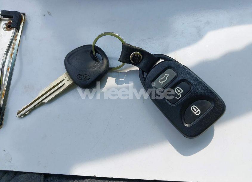 Photo 11 of 2008 Kia Spectra EX (VIN KNAFE121585491877)